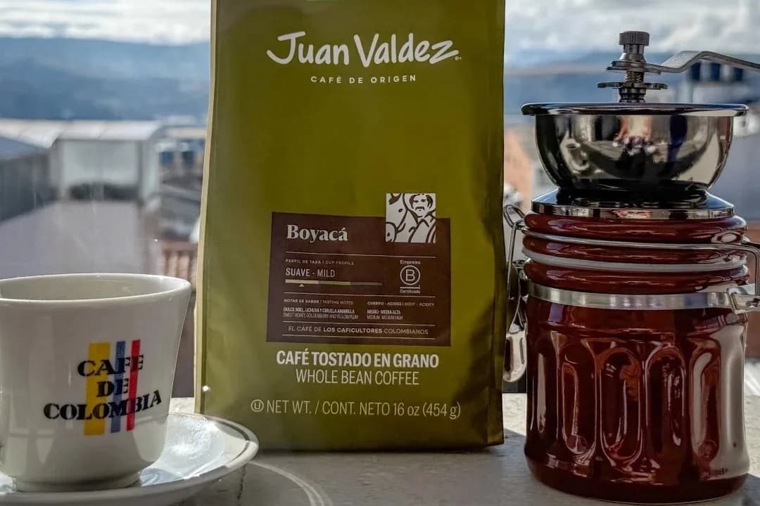 Juan Valdez llevará café colombiano a España: producirá en Valencia para conquistar Europa